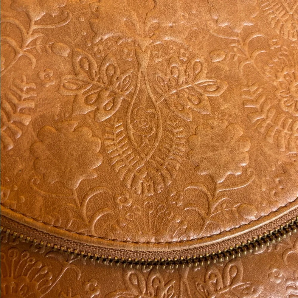 The Sak Silverlake Tan Brown Embossed Leather Crossbody Flap Brass Studs